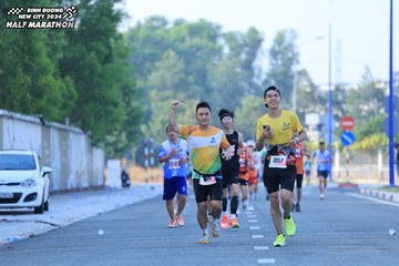 BINH DUONG NEW CITY HALF MARATHON 2024 - Ảnh #1765256