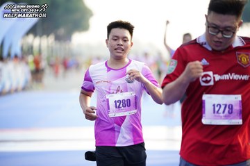 BINH DUONG NEW CITY HALF MARATHON 2024 - Ảnh #1762841