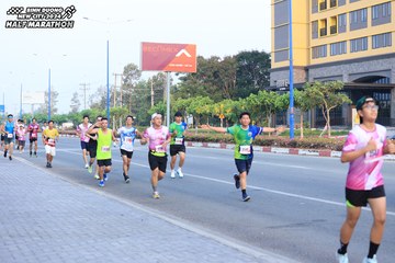 BINH DUONG NEW CITY HALF MARATHON 2024 - Ảnh #1775306
