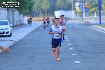 BINH DUONG NEW CITY HALF MARATHON 2024 - Ảnh #1775183
