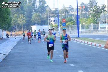 BINH DUONG NEW CITY HALF MARATHON 2024 - Ảnh #1774897
