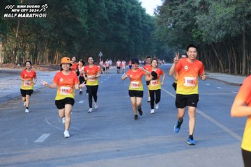 BINH DUONG NEW CITY HALF MARATHON 2024 - Ảnh #1774500