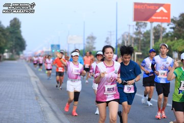 BINH DUONG NEW CITY HALF MARATHON 2024 - Ảnh #1773915