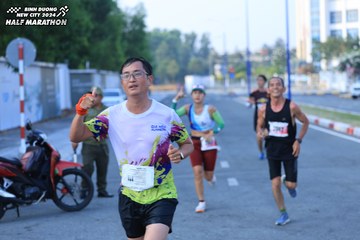 BINH DUONG NEW CITY HALF MARATHON 2024 - Ảnh #1775299