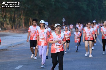 BINH DUONG NEW CITY HALF MARATHON 2024 - Ảnh #1773404