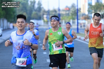 BINH DUONG NEW CITY HALF MARATHON 2024 - Ảnh #1774987