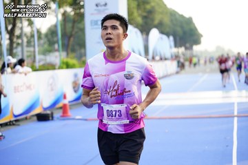 BINH DUONG NEW CITY HALF MARATHON 2024 - Ảnh #1762302