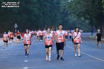 BINH DUONG NEW CITY HALF MARATHON 2024 - Ảnh #1773967