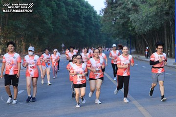 BINH DUONG NEW CITY HALF MARATHON 2024 - Ảnh #1773433
