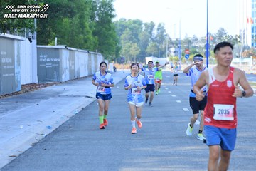 BINH DUONG NEW CITY HALF MARATHON 2024 - Ảnh #1769685
