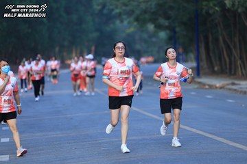 BINH DUONG NEW CITY HALF MARATHON 2024 - Ảnh #1774034