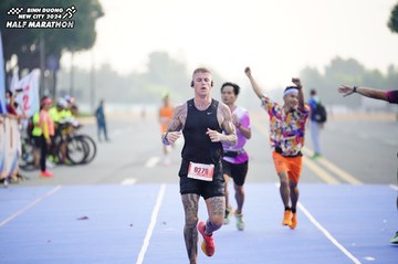 BINH DUONG NEW CITY HALF MARATHON 2024 - Ảnh #1775643