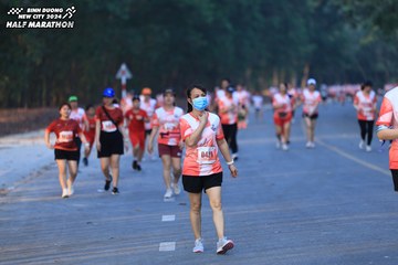 BINH DUONG NEW CITY HALF MARATHON 2024 - Ảnh #1774042