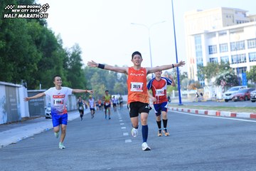 BINH DUONG NEW CITY HALF MARATHON 2024 - Ảnh #1775453