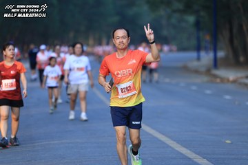 BINH DUONG NEW CITY HALF MARATHON 2024 - Ảnh #1774153