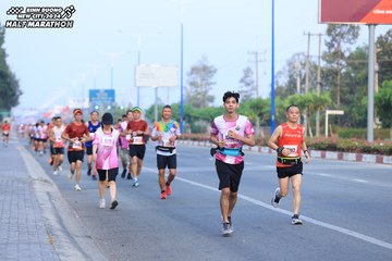 BINH DUONG NEW CITY HALF MARATHON 2024 - Ảnh #1773129