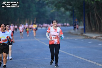 BINH DUONG NEW CITY HALF MARATHON 2024 - Ảnh #1773600