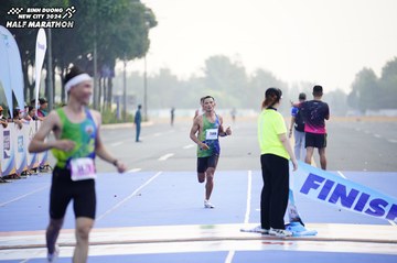 BINH DUONG NEW CITY HALF MARATHON 2024 - Ảnh #1773696