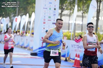 BINH DUONG NEW CITY HALF MARATHON 2024 - Ảnh #1762203