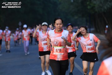 BINH DUONG NEW CITY HALF MARATHON 2024 - Ảnh #1773384