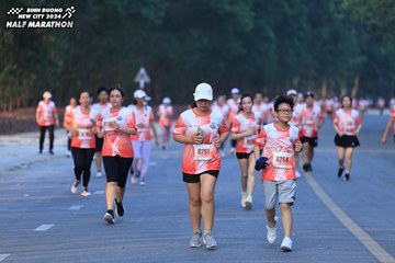 BINH DUONG NEW CITY HALF MARATHON 2024 - Ảnh #1773327