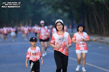 BINH DUONG NEW CITY HALF MARATHON 2024 - Ảnh #1773933