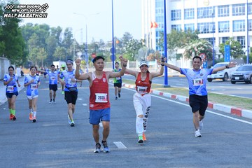 BINH DUONG NEW CITY HALF MARATHON 2024 - Ảnh #1769690