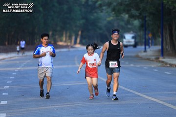 BINH DUONG NEW CITY HALF MARATHON 2024 - Ảnh #1774724
