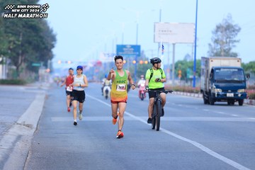 BINH DUONG NEW CITY HALF MARATHON 2024 - Ảnh #1765494