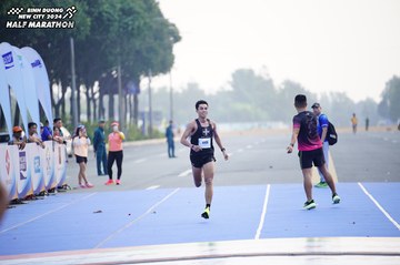 BINH DUONG NEW CITY HALF MARATHON 2024 - Ảnh #1773025