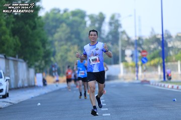 BINH DUONG NEW CITY HALF MARATHON 2024 - Ảnh #1763511
