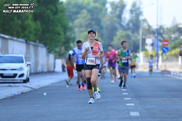 BINH DUONG NEW CITY HALF MARATHON 2024 - Ảnh #1766584