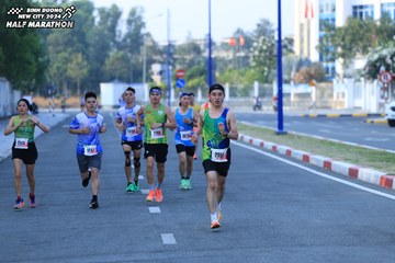 BINH DUONG NEW CITY HALF MARATHON 2024 - Ảnh #1774960