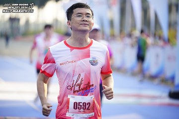 BINH DUONG NEW CITY HALF MARATHON 2024 - Ảnh #1761973