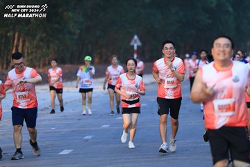 BINH DUONG NEW CITY HALF MARATHON 2024 - Ảnh #1773028