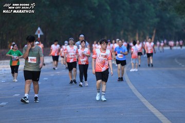 BINH DUONG NEW CITY HALF MARATHON 2024 - Ảnh #1773255