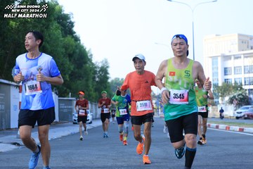 BINH DUONG NEW CITY HALF MARATHON 2024 - Ảnh #1775789