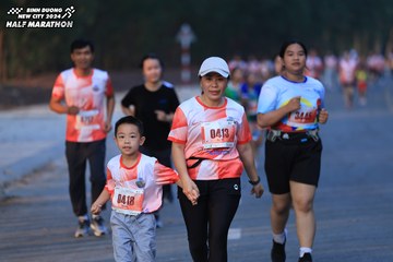 BINH DUONG NEW CITY HALF MARATHON 2024 - Ảnh #1773622