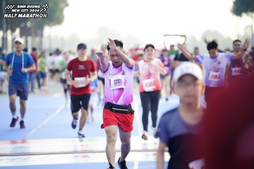 BINH DUONG NEW CITY HALF MARATHON 2024 - Ảnh #1764614