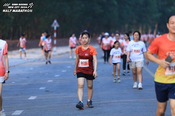BINH DUONG NEW CITY HALF MARATHON 2024 - Ảnh #1774160