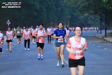 BINH DUONG NEW CITY HALF MARATHON 2024 - Ảnh #1773107