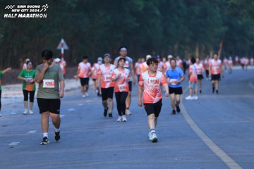 BINH DUONG NEW CITY HALF MARATHON 2024 - Ảnh #1773262