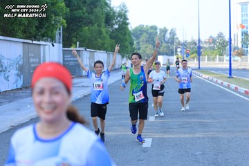 BINH DUONG NEW CITY HALF MARATHON 2024 - Ảnh #1769105