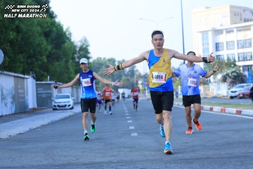 BINH DUONG NEW CITY HALF MARATHON 2024 - Ảnh #1775433