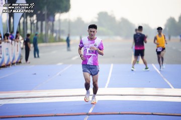 BINH DUONG NEW CITY HALF MARATHON 2024 - Ảnh #1773545