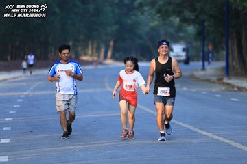 BINH DUONG NEW CITY HALF MARATHON 2024 - Ảnh #1774733