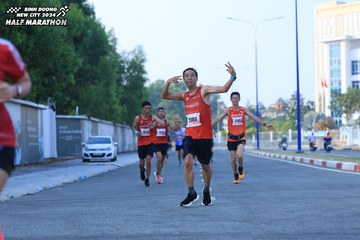 BINH DUONG NEW CITY HALF MARATHON 2024 - Ảnh #1775722