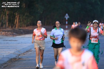 BINH DUONG NEW CITY HALF MARATHON 2024 - Ảnh #1773798