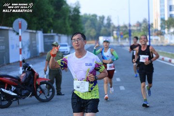 BINH DUONG NEW CITY HALF MARATHON 2024 - Ảnh #1775297