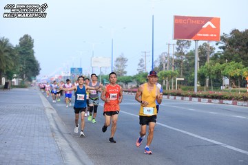 BINH DUONG NEW CITY HALF MARATHON 2024 - Ảnh #1773633